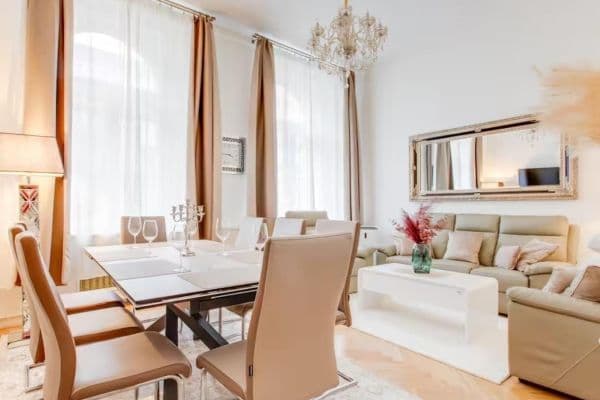 Pronájem bytu 4+kk 110 m², Štěpánská, Prague Pronájem bytu 4+kk 110 m², Štěpánská, Prague