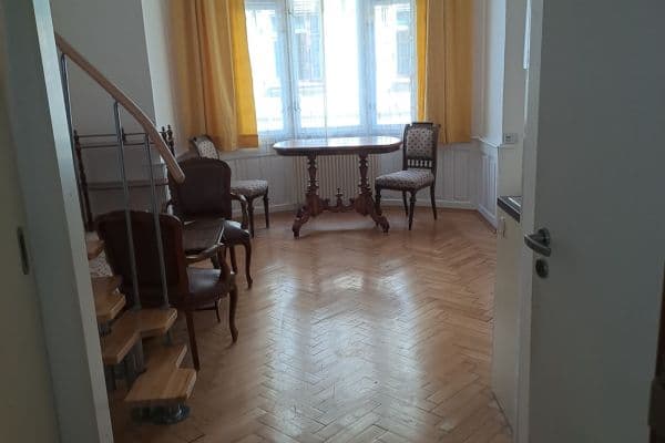 Pronájem bytu 1+kk 30 m², Sochařská, Praha Pronájem bytu 1+kk 30 m², Sochařská, Praha