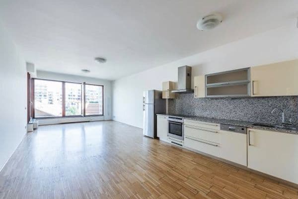 Pronájem bytu 2+kk 73 m², Rohanské nábřeží, Praha Pronájem bytu 2+kk 73 m², Rohanské nábřeží, Praha
