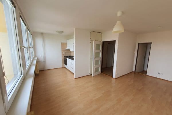 Pronájem bytu 1+kk 35 m², Plzeňská, Kladno Pronájem bytu 1+kk 35 m², Plzeňská, Kladno