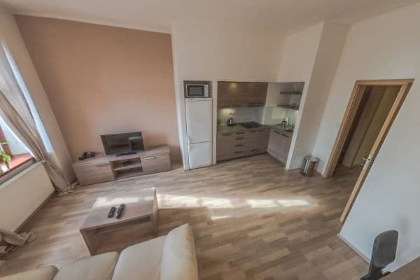 Pronájem bytu 2+kk 56 m², Špitálská, Hradec Králové Pronájem bytu 2+kk 56 m², Špitálská, Hradec Králové
