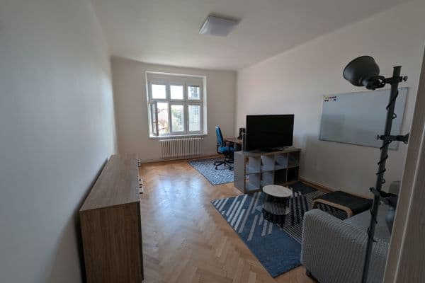 Pronájem bytu 2+1 75 m², Svatopluka Čecha, Brno Pronájem bytu 2+1 75 m², Svatopluka Čecha, Brno