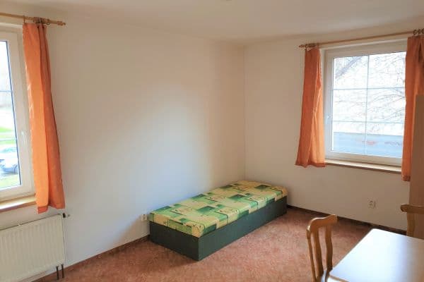 Pronájem bytu Garsoniéra 18 m², Káranská, Praha Pronájem bytu Garsoniéra 18 m², Káranská, Praha