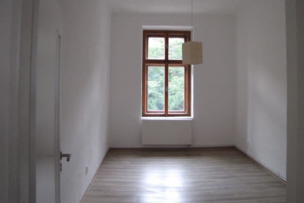 Pronájem bytu 1+1 36 m², Husitská, Praha Pronájem bytu 1+1 36 m², Husitská, Praha