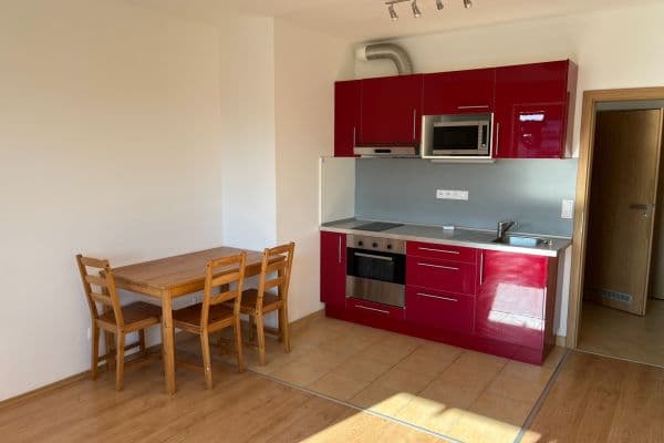 Pronájem bytu 1+kk 33 m², Švihovská, Praha Pronájem bytu 1+kk 33 m², Švihovská, Praha