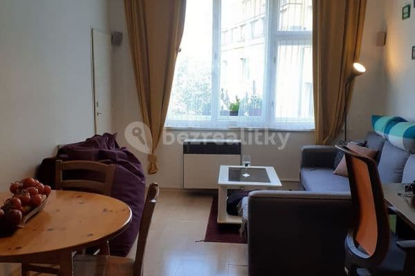 Pronájem bytu 2+1 38 m², Sámova, Praha Pronájem bytu 2+1 38 m², Sámova, Praha