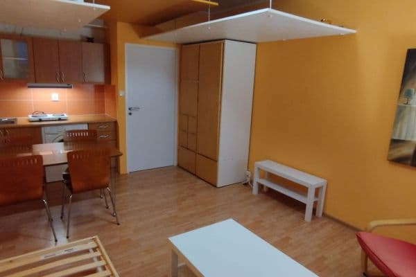 Pronájem bytu 1+kk 25 m², Jabloňová, Pronájem bytu 1+kk 25 m², Jabloňová,