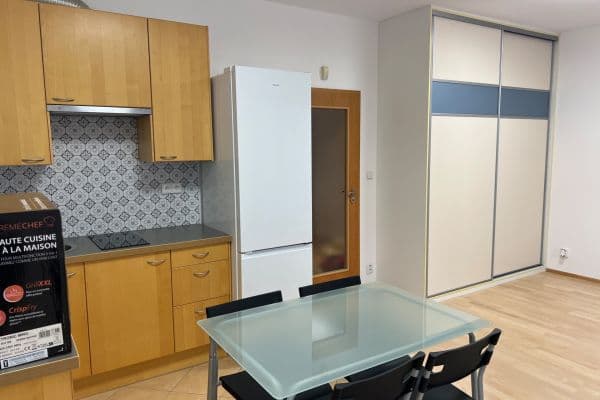 Pronájem bytu 1+kk 32 m², Mattioliho, Praha 10 Pronájem bytu 1+kk 32 m², Mattioliho, Praha 10