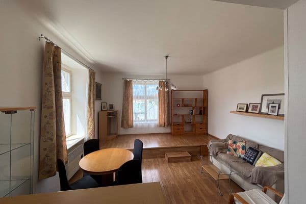 Pronájem bytu 2+1 60 m², Čiklova, Praha Pronájem bytu 2+1 60 m², Čiklova, Praha