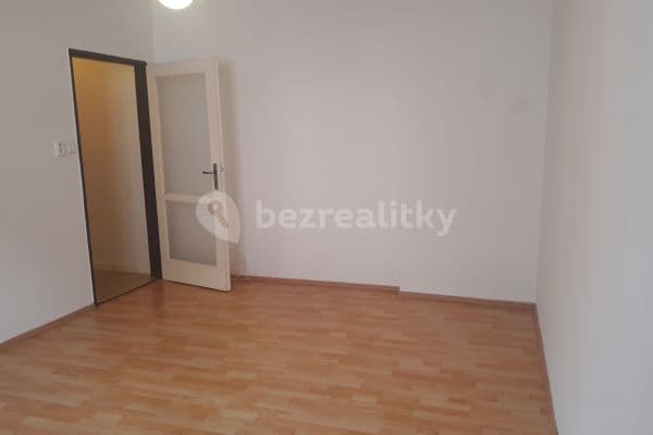 Pronájem bytu 1+kk 28 m², Železničního pluku, Pardubice Pronájem bytu 1+kk 28 m², Železničního pluku, Pardubice