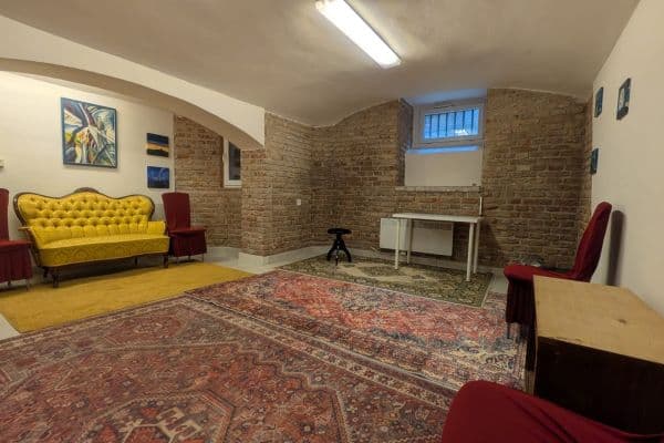 Pronájem nebytového prostoru 30 m², Malířská, Praha Pronájem nebytového prostoru 30 m², Malířská, Praha