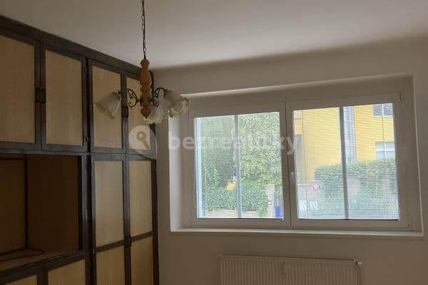 Pronájem bytu 2+1 65 m², Zelený pruh, Praha Pronájem bytu 2+1 65 m², Zelený pruh, Praha