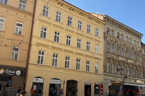 Pronájem bytu 1+1 35 m², Štefánikova, Praha Pronájem bytu 1+1 35 m², Štefánikova, Praha