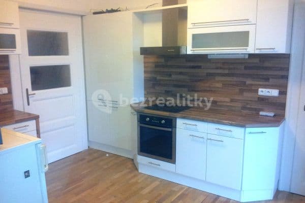 Pronájem bytu 3+1 80 m², Kutnauerovo náměstí, Pronájem bytu 3+1 80 m², Kutnauerovo náměstí,