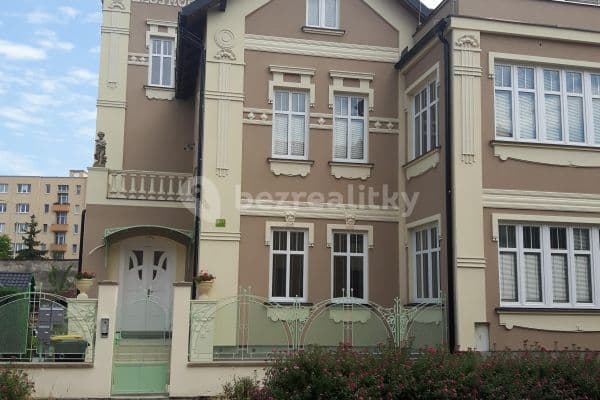 Pronájem bytu 2+kk 50 m², Ke Hřbitovu, Kolín, Středočeský kraj Pronájem bytu 2+kk 50 m², Ke Hřbitovu, Kolín, Středočeský kraj