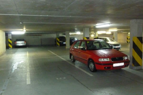 Pronájem garáže 16 m², Ostrovského, Pronájem garáže 16 m², Ostrovského,