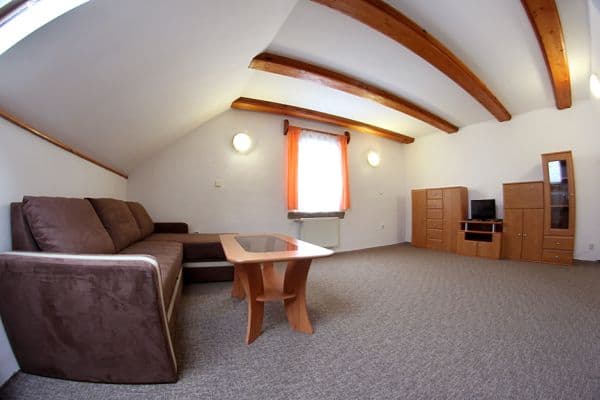 Pronájem bytu 2+kk 65 m², Jihlava Pronájem bytu 2+kk 65 m², Jihlava