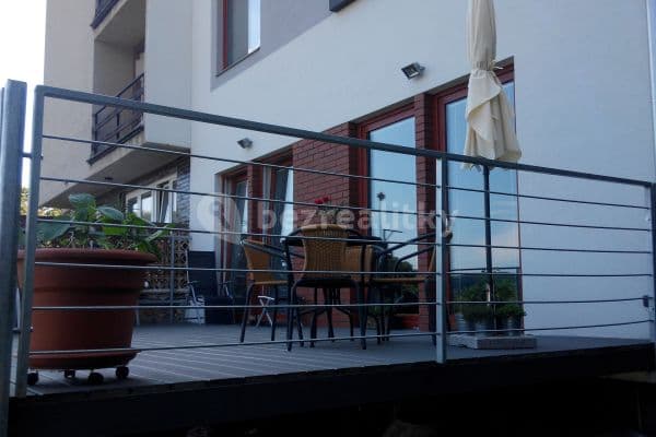 Pronájem bytu 1+kk 40 m², Šikulova, Brno Pronájem bytu 1+kk 40 m², Šikulova, Brno