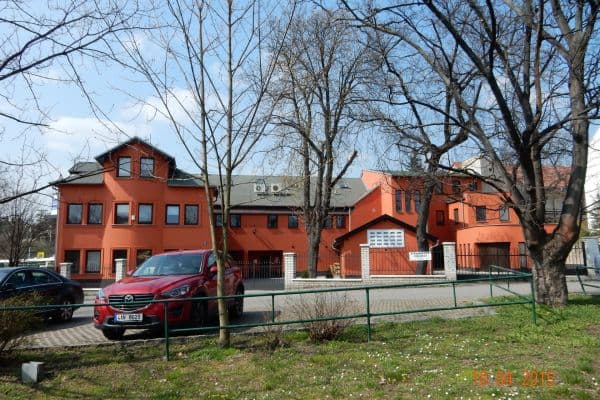 Pronájem kanceláře 124 m², Čerčanská, Praha Pronájem kanceláře 124 m², Čerčanská, Praha