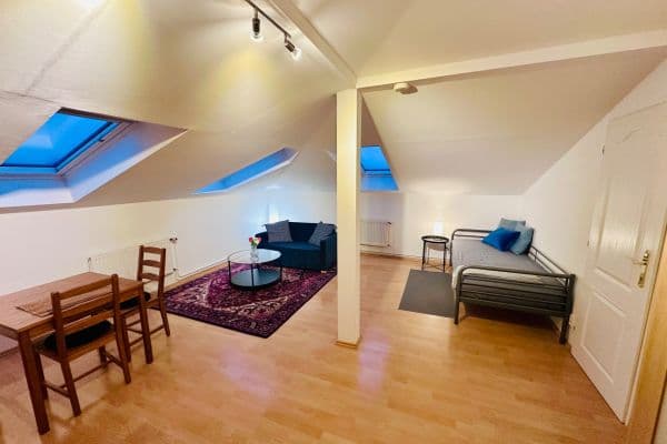 Pronájem bytu 1+1 40 m², Nad Šárkou, Praha Pronájem bytu 1+1 40 m², Nad Šárkou, Praha