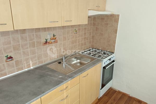 Pronájem bytu 1+1 35 m², Pod mlýnem, Zlín Pronájem bytu 1+1 35 m², Pod mlýnem, Zlín