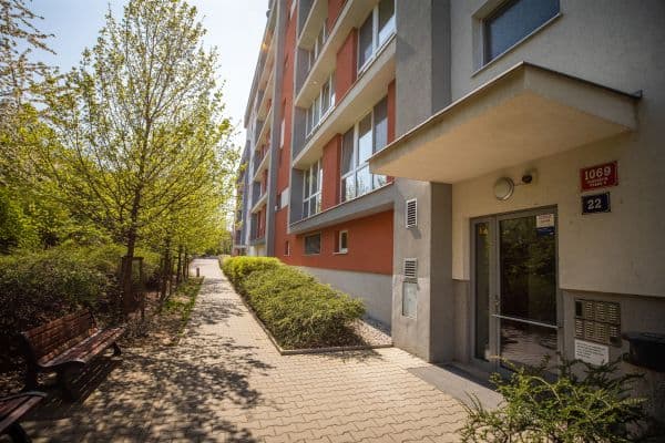 Prodej bytu 1+1 41 m², Nademlejnská, Praha Prodej bytu 1+1 41 m², Nademlejnská, Praha