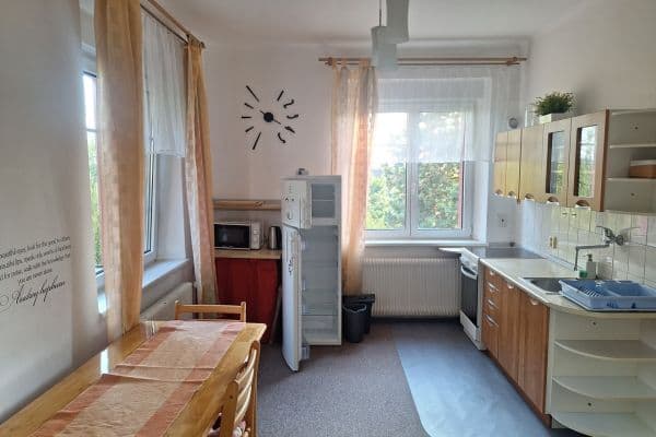 Pronájem bytu 1+1 44 m², Edisonova, Praha Pronájem bytu 1+1 44 m², Edisonova, Praha