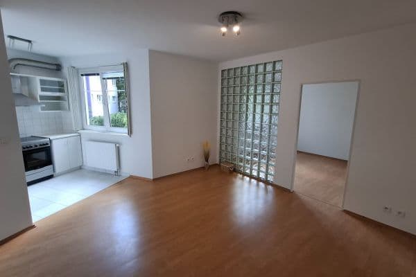 Pronájem bytu 2+kk 42 m², K Václavce, Praha Pronájem bytu 2+kk 42 m², K Václavce, Praha