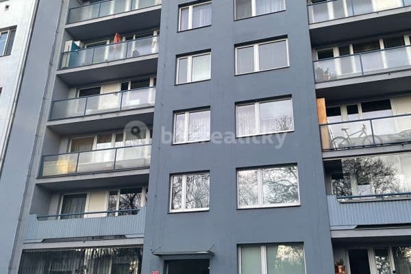 Pronájem bytu 3+1 73 m², Na břehu, Pronájem bytu 3+1 73 m², Na břehu,