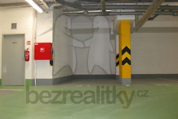 Pronájem garáže 15 m², Ocelářská, Praha Pronájem garáže 15 m², Ocelářská, Praha
