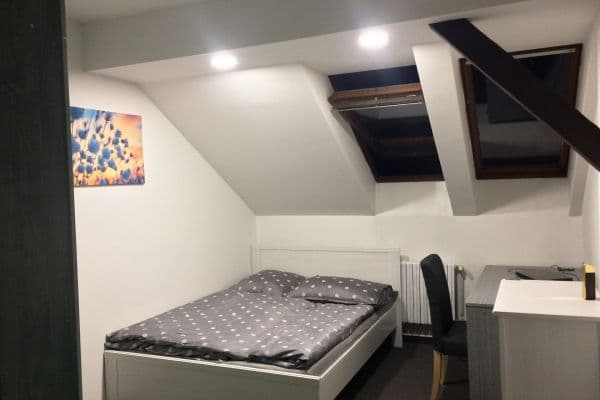 Pronájem bytu 28 m², Českobrodská, Praha Pronájem bytu 28 m², Českobrodská, Praha