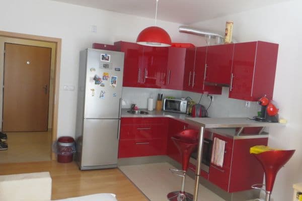Pronájem bytu 1+kk 32 m², Jana Přibíka, Pronájem bytu 1+kk 32 m², Jana Přibíka,
