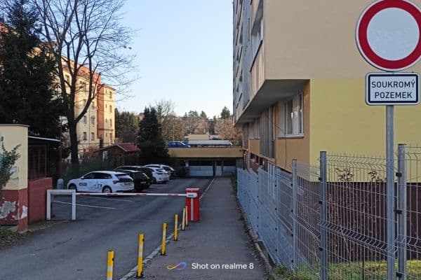 Pronájem garáže 12 m², Na Vrších, Praha Pronájem garáže 12 m², Na Vrších, Praha