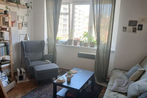 Pronájem bytu 1+kk 26 m², Kolbenova, Praha Pronájem bytu 1+kk 26 m², Kolbenova, Praha