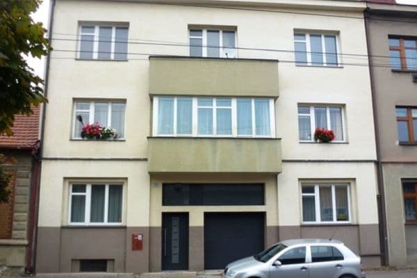 Pronájem bytu 1+kk 22 m², Sakařova, Pardubice, Pardubický kraj Pronájem bytu 1+kk 22 m², Sakařova, Pardubice, Pardubický kraj