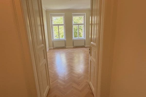 Pronájem bytu 2+1 75 m², U Rajské zahrady, Praha Pronájem bytu 2+1 75 m², U Rajské zahrady, Praha