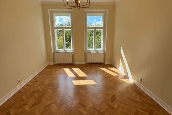 Pronájem bytu 2+1 75 m², U Rajské zahrady, Praha Pronájem bytu 2+1 75 m², U Rajské zahrady, Praha