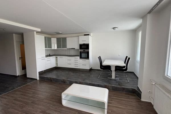 Pronájem bytu 3+kk 72 m², Kálikova, Praha Pronájem bytu 3+kk 72 m², Kálikova, Praha