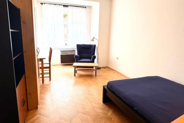 Pronájem bytu 4+1 120 m², Biskupcova, Praha 3 Pronájem bytu 4+1 120 m², Biskupcova, Praha 3