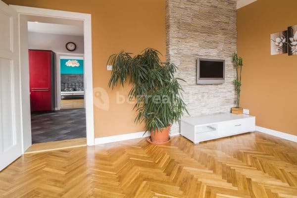 Pronájem bytu 2+1 70 m², Brožíkova, Kladno Pronájem bytu 2+1 70 m², Brožíkova, Kladno