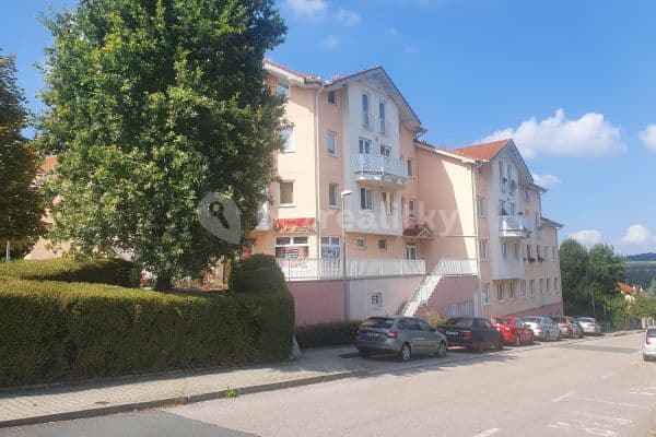 Pronájem bytu 1+kk 39 m², Spořická, Praha Pronájem bytu 1+kk 39 m², Spořická, Praha