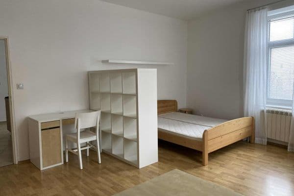 Pronájem bytu 1+1 50 m², Sokolská, Zlín, Zlínský kraj Pronájem bytu 1+1 50 m², Sokolská, Zlín, Zlínský kraj