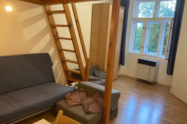 Pronájem bytu Garsoniéra 22 m², Žerotínova, Praha 3 Pronájem bytu Garsoniéra 22 m², Žerotínova, Praha 3