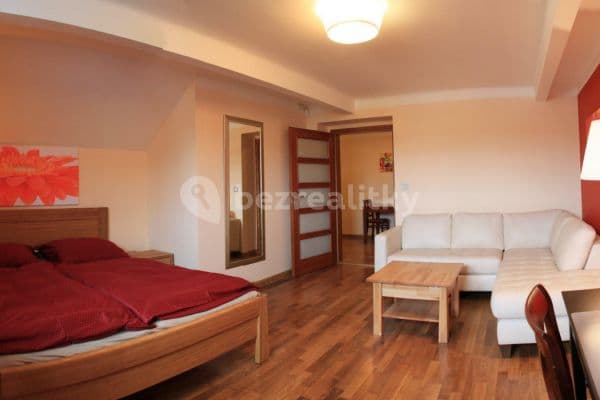 Pronájem bytu 1+1 45 m², Kyjevská, Pronájem bytu 1+1 45 m², Kyjevská,