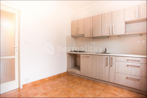 Pronájem bytu 1+1 39 m², Nučická, Praha 10 Pronájem bytu 1+1 39 m², Nučická, Praha 10