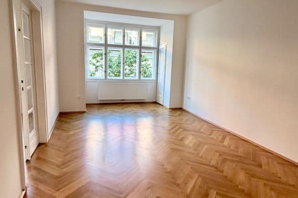 Pronájem bytu 3+kk 85 m², Uralská, Praha Pronájem bytu 3+kk 85 m², Uralská, Praha
