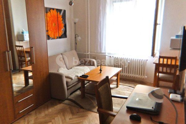 Pronájem bytu 1+kk 24 m², Nad Kajetánkou, Praha