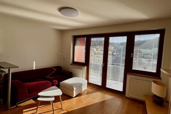 Pronájem bytu 1+kk 38 m², Plzeňská, Praha 5 Pronájem bytu 1+kk 38 m², Plzeňská, Praha 5