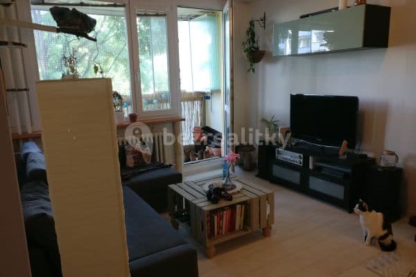 Pronájem bytu 3+kk 56 m², Borošova, Praha 11 Pronájem bytu 3+kk 56 m², Borošova, Praha 11