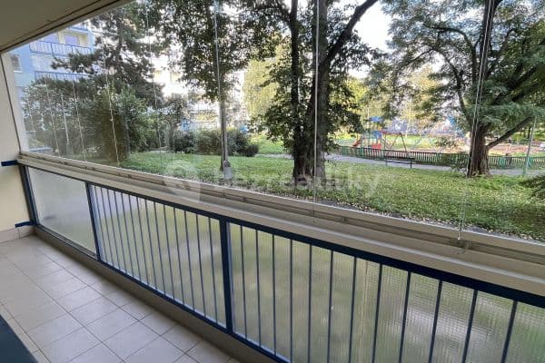 Pronájem bytu 3+kk 56 m², Borošova, Praha 11 Pronájem bytu 3+kk 56 m², Borošova, Praha 11